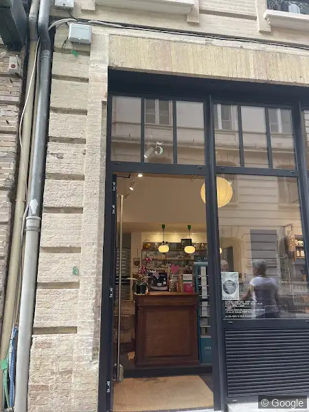 Photo 2 de Pharmacie herboristerie du Lycée, pharmacie à Toulouse