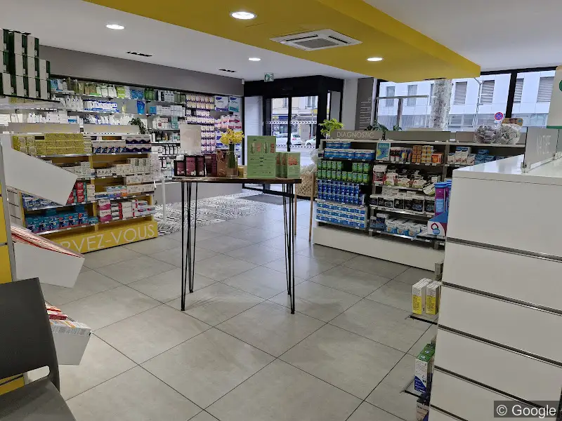 Photo 3 de Pharmacie Lyon Confluence, pharmacie à Lyon