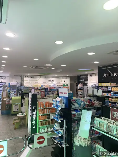 Photo 2 de 💊PHARMACIE MANGIN I Boulevard des Martyrs Nantes 44, pharmacie à Nantes